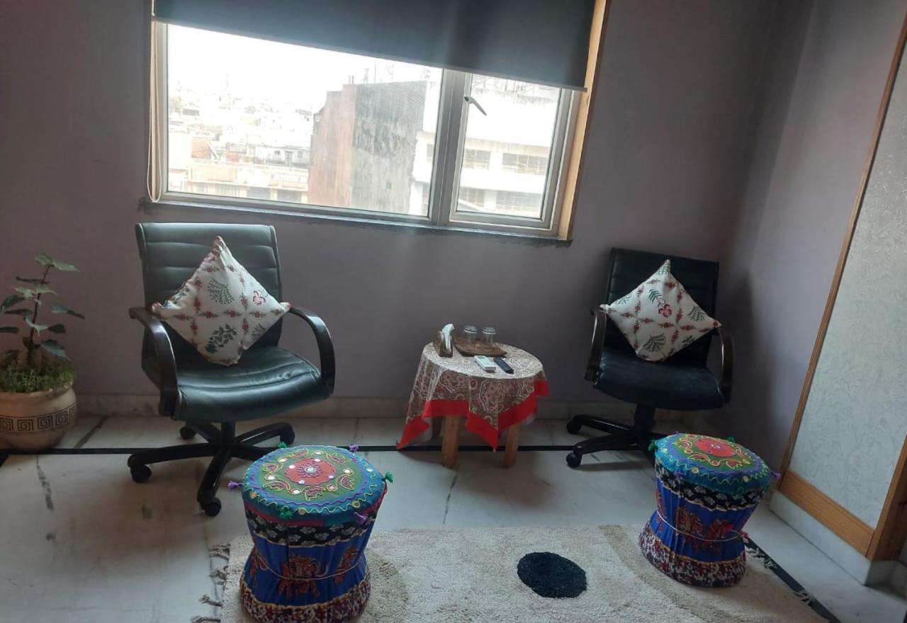 Jaipur The Lodge B&B ภายนอก รูปภาพ