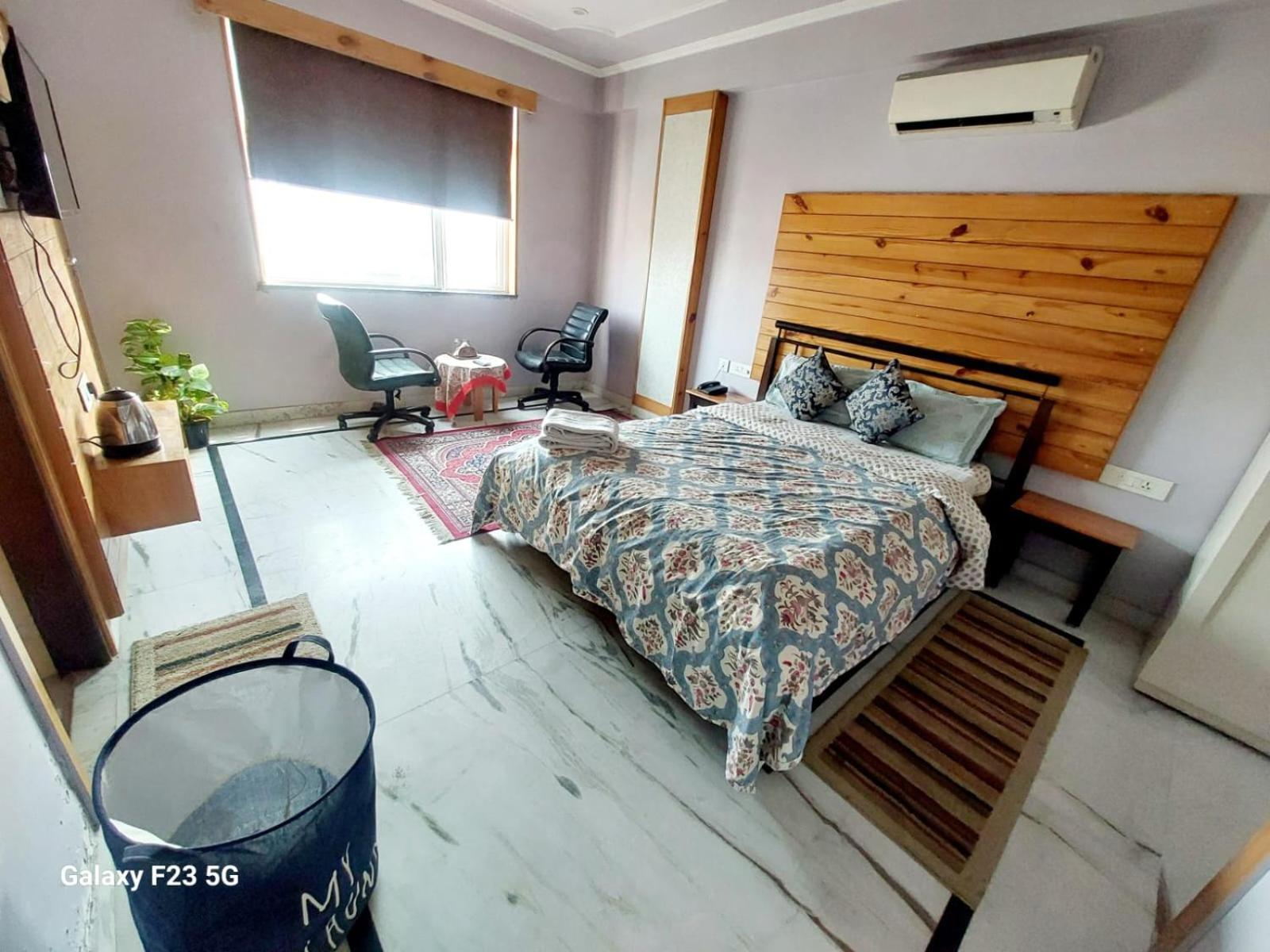 Jaipur The Lodge B&B ภายนอก รูปภาพ